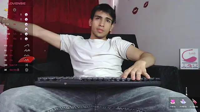 zack thunder online show from December 3, 7:22 pm