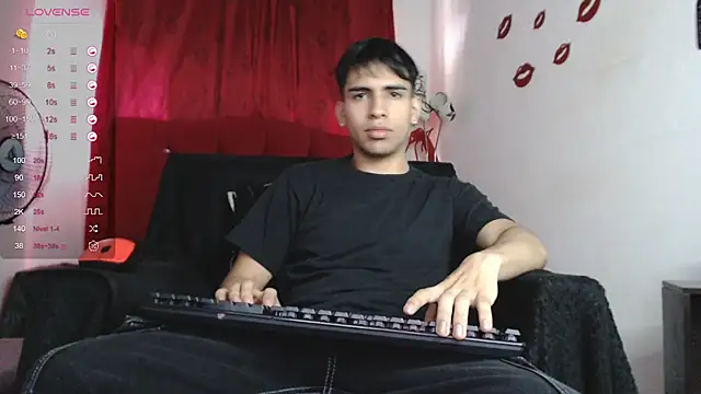 zack thunder online show from December 9, 7:29 pm