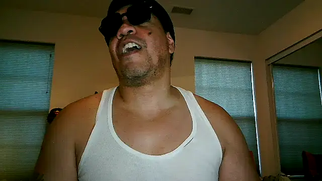 Snapshot of pimpdaddy4ever chatting on December 7, 8:49 pm pimpdaddy4ever online show from December 7, 8:49 pm