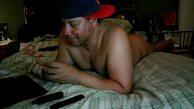 Snapshot of pimpdaddy4ever chatting on January 4, 11:38 pm pimpdaddy4ever online show from January 4, 11:38 pm