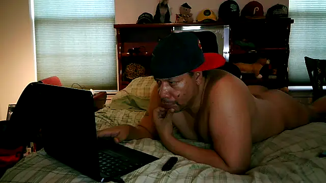 Snapshot of pimpdaddy4ever chatting on January 12, 6:38 pm pimpdaddy4ever online show from January 12, 6:38 pm