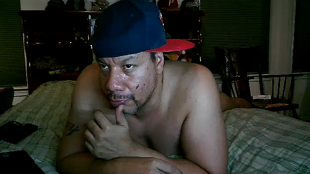 Snapshot of pimpdaddy4ever chatting on January 17, 1:57 am pimpdaddy4ever online show from January 17, 1:57 am