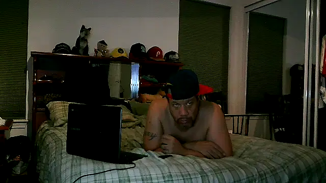 Snapshot of pimpdaddy4ever chatting on January 21, 1:08 am pimpdaddy4ever online show from January 21, 1:08 am