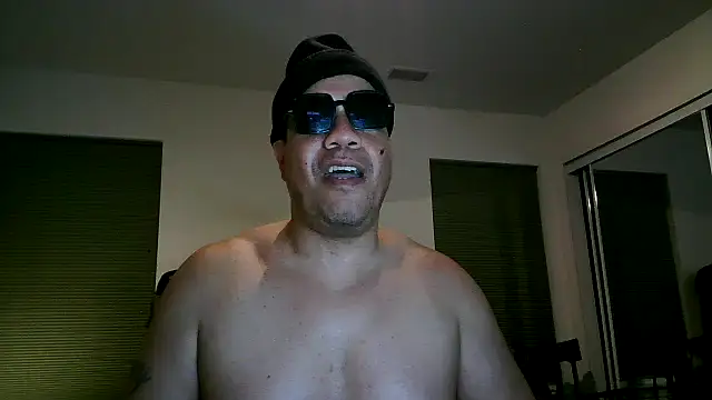 Snapshot of pimpdaddy4ever chatting on February 22, 11:13 pm pimpdaddy4ever online show from February 22, 11:13 pm