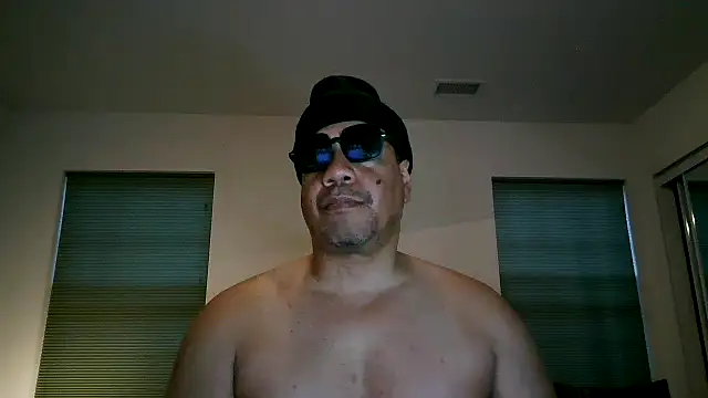 Snapshot of pimpdaddy4ever chatting on March 4, 10:49 pm pimpdaddy4ever online show from March 4, 10:49 pm