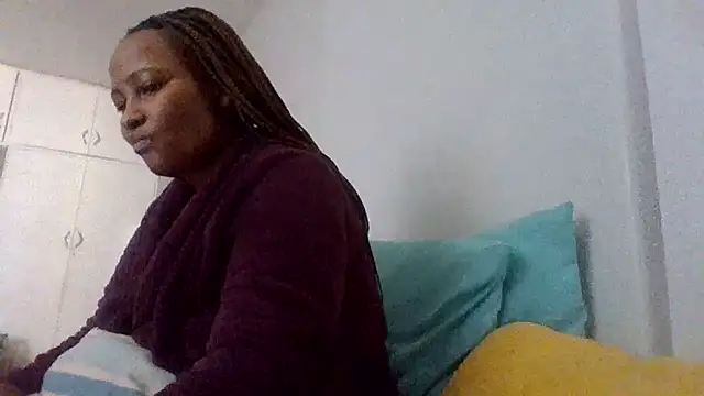 BabeAssXX online show from May 14, 8:21 am
