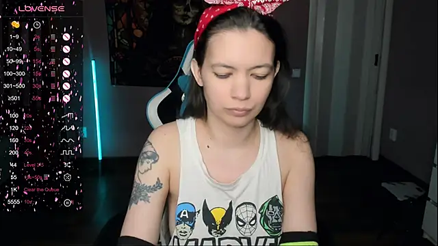 Snapshot of Project_hisoka chatting on November 8, 2:45 am Project hisoka online show from November 8, 2:45 am