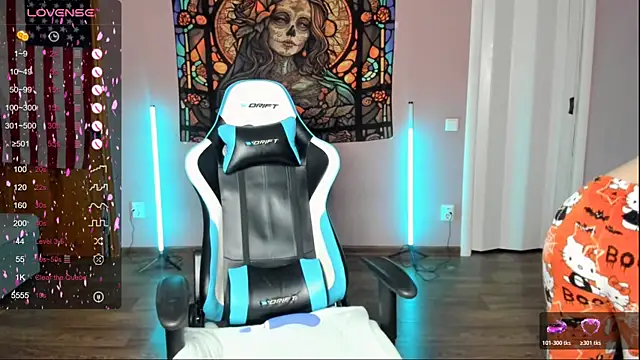 Snapshot of Project_hisoka chatting on December 15, 3:33 am Project hisoka online show from December 15, 3:33 am