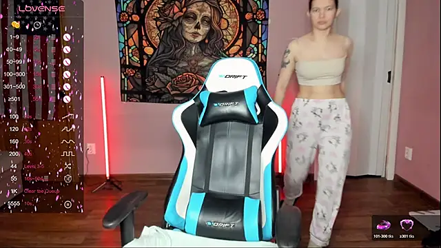 Snapshot of Project_hisoka chatting on December 16, 2:38 am Project hisoka online show from December 16, 2:38 am