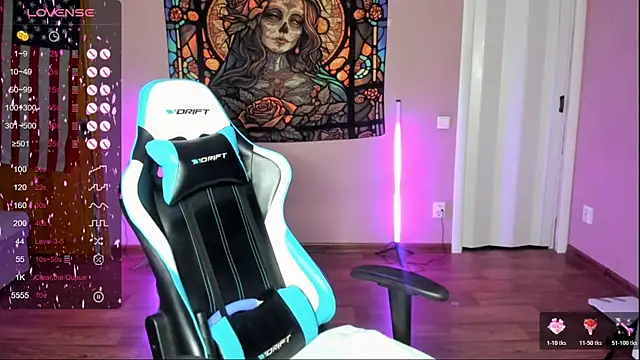 Snapshot of Project_hisoka chatting on December 18, 4:07 am Project hisoka online show from December 18, 4:07 am