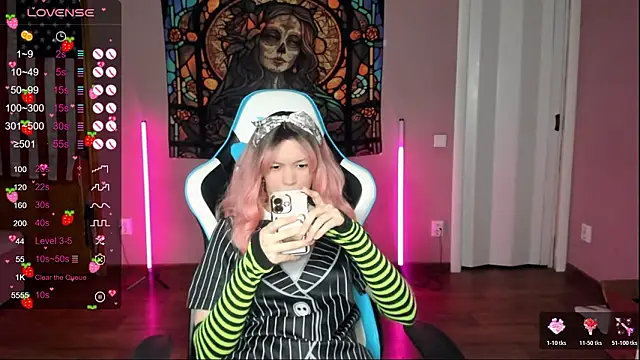 Snapshot of Project_hisoka chatting on January 14, 4:01 pm Project hisoka online show from January 14, 4:01 pm