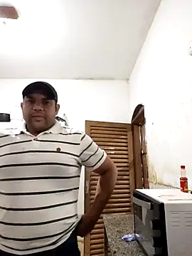 Snapshot of Pausudo_1 chatting on February 13, 12:17 am Pausudo 1 online show from February 13, 12:17 am