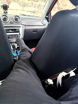 Snapshot of Pausudo_1 chatting on February 19, 4:14 pm Pausudo 1 online show from February 19, 4:14 pm