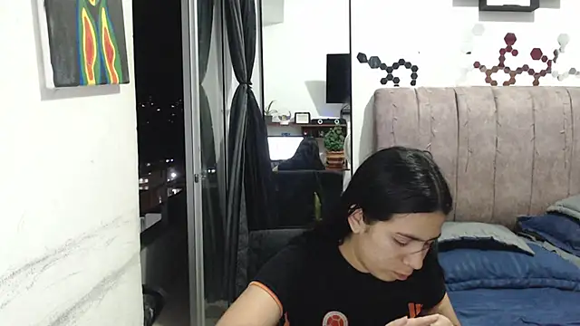 Liza Thurner online show from January 5, 12:31 am