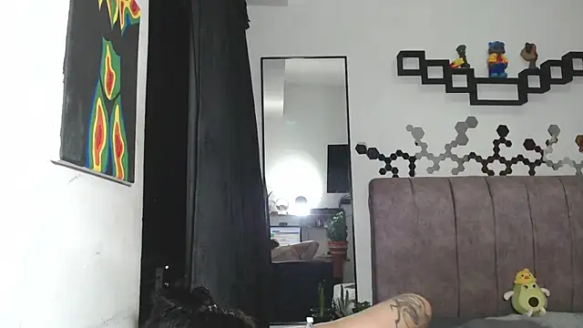 Liza Thurner online show from February 5, 3:55 am