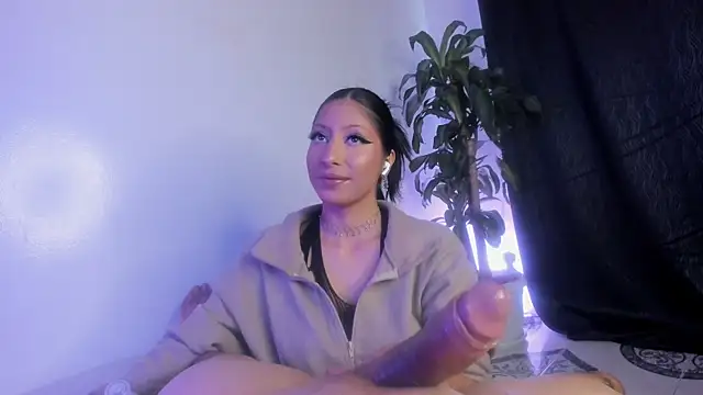 IssaandNeron sex online show from November 27, 1:57 pm