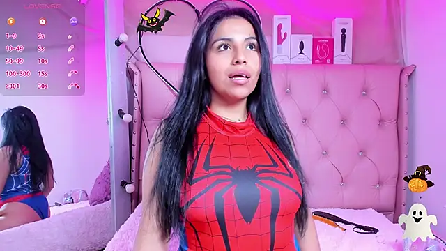 Snapshot of Emma_collins23 chatting on October 30, 11:22 am Emma collins23 online show from October 30, 11:22 am