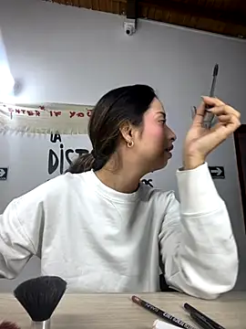 little-Emma online show from October 10, 2:54 am