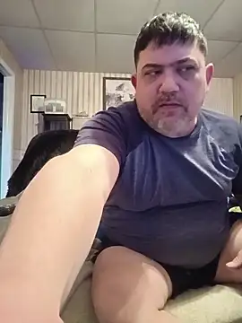 Snapshot of chubbybyguy chatting on February 13, 11:50 am chubbybyguy online show from February 13, 11:50 am