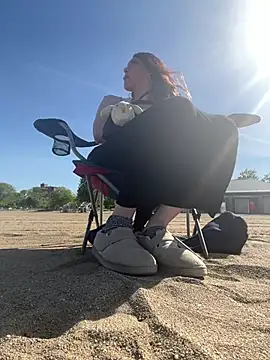 cadenfoxx111 online show from May 14, 9:43 pm