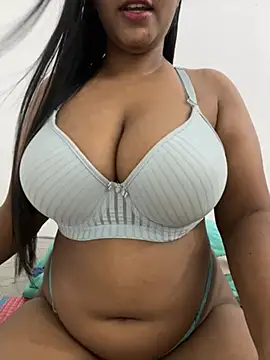 sweety yehara online show from April 4, 3:09 pm