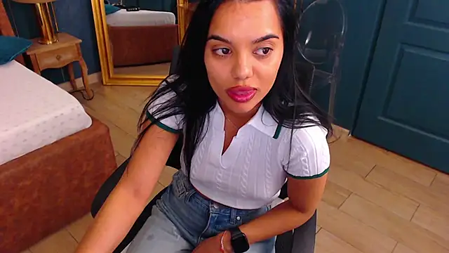 Snapshot of SerenaXMendez chatting on March 13, 2:55 pm SerenaXMendez online show from March 13, 2:55 pm