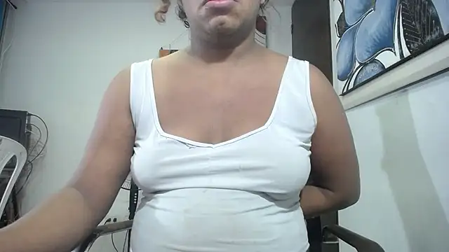 tsbigcock10incock online show from October 31, 8:04 am