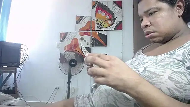 Snapshot of tsbigcock10incock chatting on March 1, 6:21 pm tsbigcock10incock online show from March 1, 6:21 pm