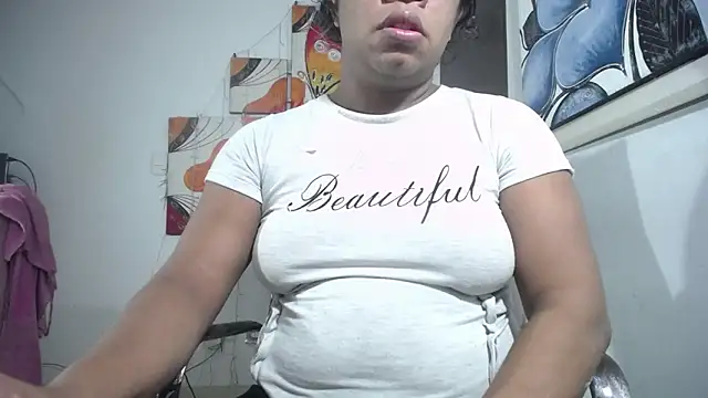 Snapshot of tsbigcock10incock chatting on March 25, 8:20 am tsbigcock10incock online show from March 25, 8:20 am