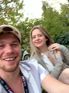 Snapshot of NickyGold_Official chatting on September 27, 4:45 pm NickyGold Official online show from September 27, 4:45 pm