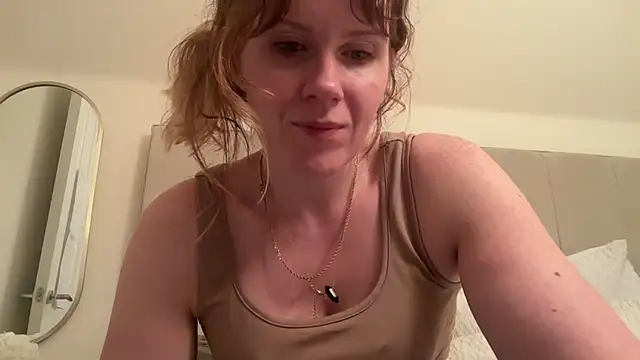 Snapshot of redheadrosie69 chatting on October 21, 5:24 pm redheadrosie69 online show from October 21, 5:24 pm