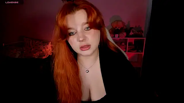 Snapshot of _Lisa_x chatting on October 2, 1:18 pm Lisa x online show from October 2, 1:18 pm