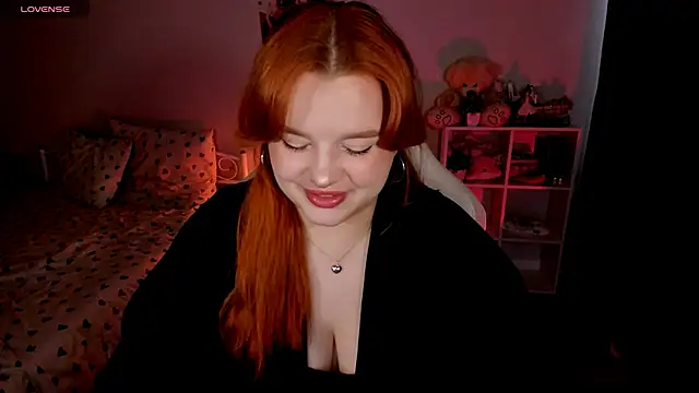 Snapshot of _Lisa_x chatting on October 8, 11:19 am Lisa x online show from October 8, 11:19 am