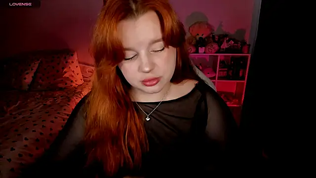 Snapshot of _Lisa_x chatting on October 12, 12:26 pm Lisa x online show from October 12, 12:26 pm