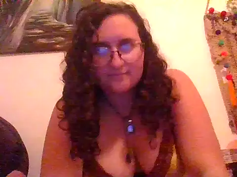 Snapshot of juicyrubies chatting on January 15, 5:47 pm juicyrubies online show from January 15, 5:47 pm