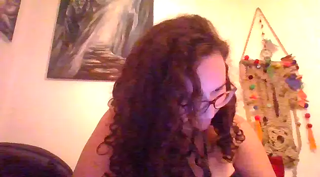 Snapshot of juicyrubies chatting on March 20, 4:20 pm juicyrubies online show from March 20, 4:20 pm