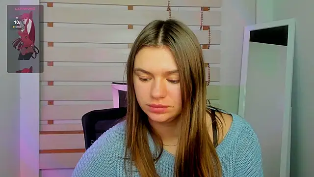 Snapshot of Josephine_Kiss chatting on December 5, 1:58 am Josephine Kiss online show from December 5, 1:58 am