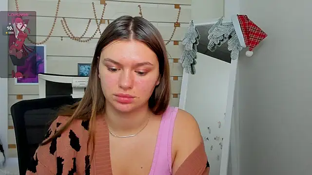 Snapshot of Josephine_Kiss chatting on December 10, 8:16 pm Josephine Kiss online show from December 10, 8:16 pm