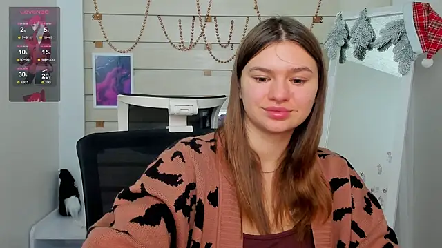 Snapshot of Josephine_Kiss chatting on December 13, 8:09 am Josephine Kiss online show from December 13, 8:09 am