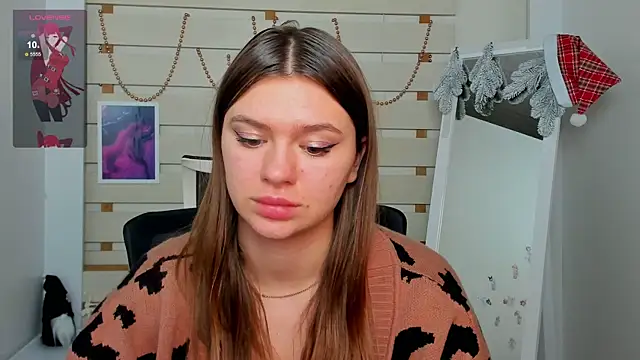 Snapshot of Josephine_Kiss chatting on December 13, 8:26 pm Josephine Kiss online show from December 13, 8:26 pm