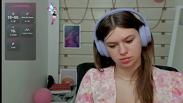 Snapshot of Josephine_Kiss chatting on March 8, 7:49 am Josephine Kiss online show from March 8, 7:49 am