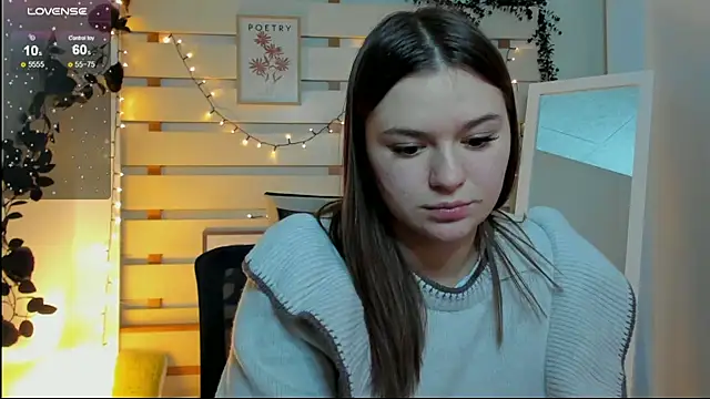 Josephine Kiss online show from February 5, 2:22 pm