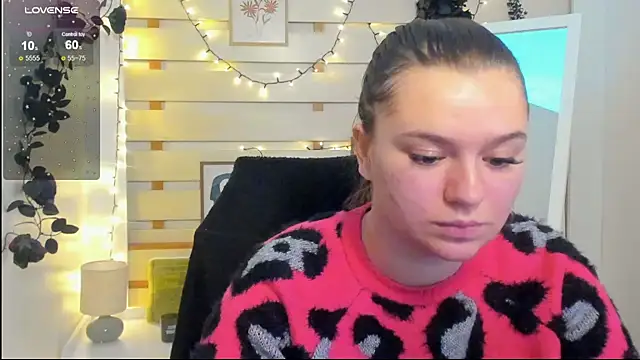 Josephine Kiss online show from February 8, 1:36 pm