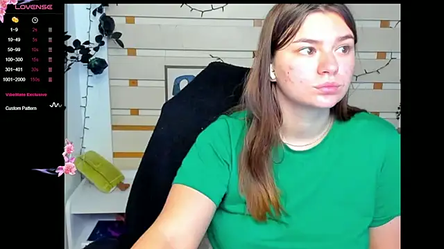 Josephine Kiss online show from May 11, 12:44 pm