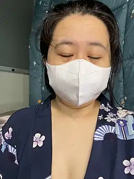 ninini92 online show from March 6, 1:14 pm