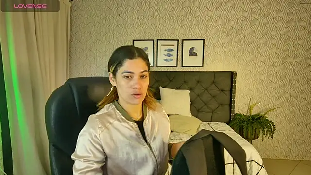 sussy  stone online show from January 13, 12:35 pm