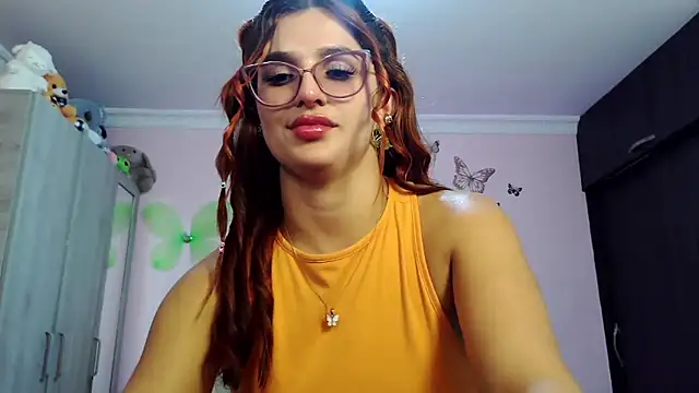 caroline jonson online show from November 15, 9:21 pm