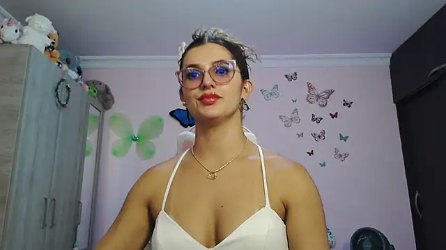 caroline jonson online show from February 22, 9:13 pm