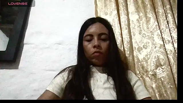 Snapshot of stefany_sexxx chatting on December 23, 12:03 am stefany sexxx online show from December 23, 12:03 am