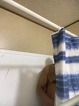 Mr10piece318 online show from February 8, 12:30 pm